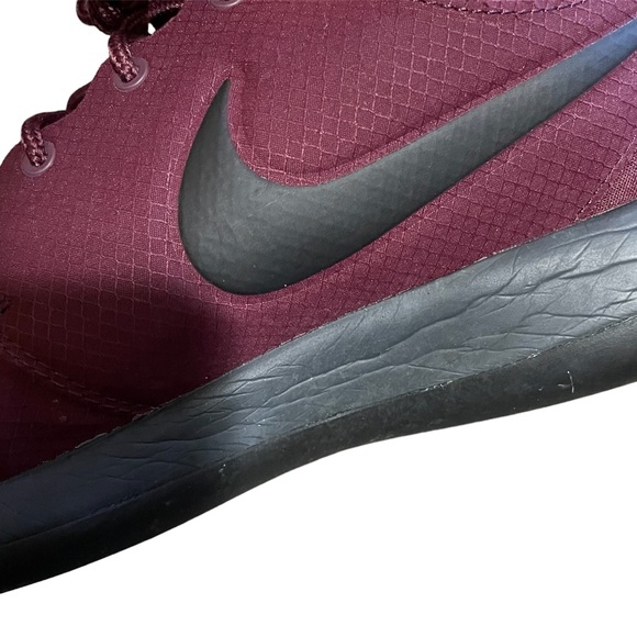 Nike Rosie 2 color Maroon with Orange neon lining inside. Men’s size 10. - Picture 9 of 10
